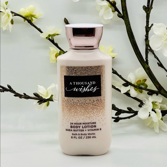 Bath and Body Works A Thousand Wishes Deluxe 4-Piece Gift Set - Picture 4 of 6